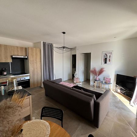 Logement 5 Mn De La Mer Milla 2 Ventiseri エクステリア 写真