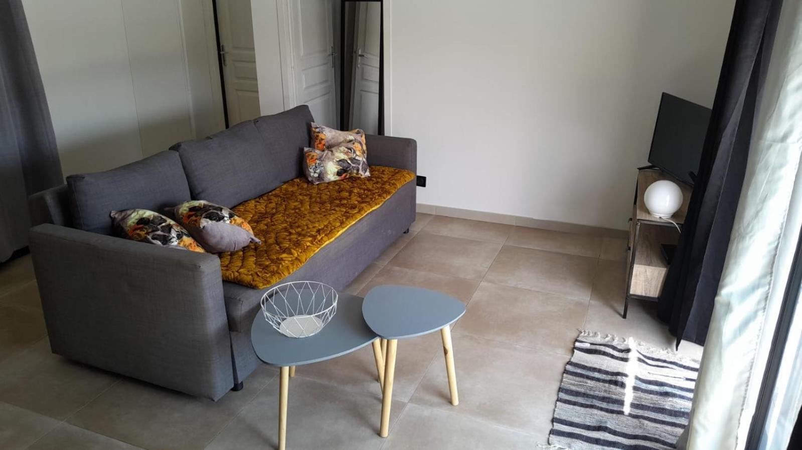 Logement 5 Mn De La Mer Milla 2 Ventiseri エクステリア 写真