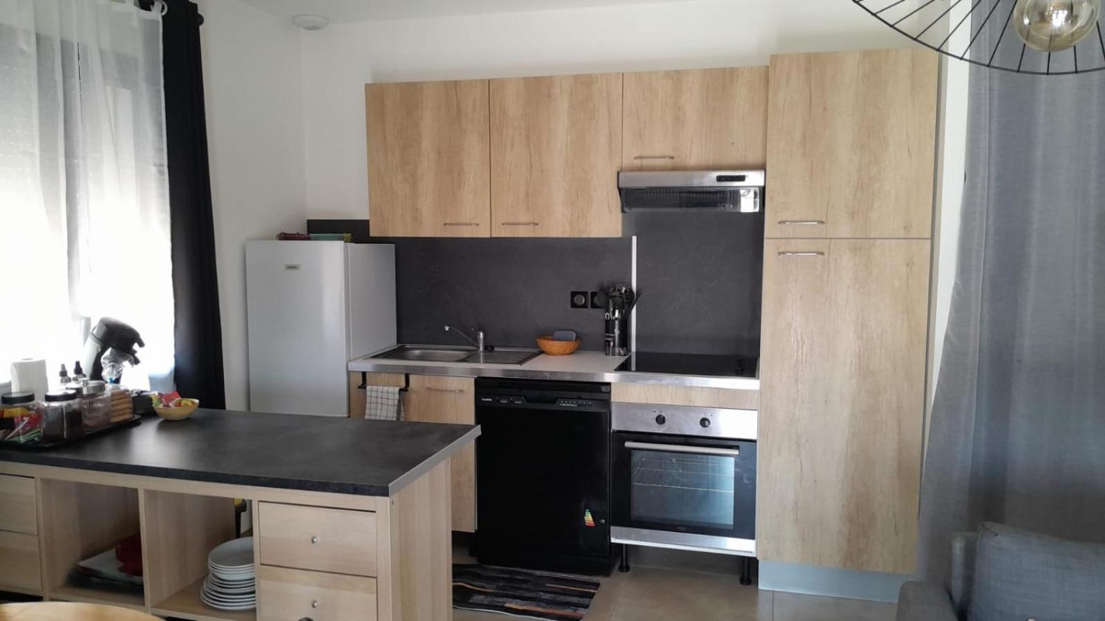 Logement 5 Mn De La Mer Milla 2 Ventiseri エクステリア 写真